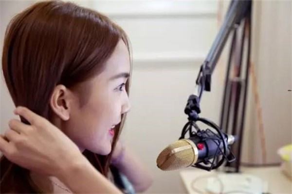 申请抖音号企业认证要多少费用?